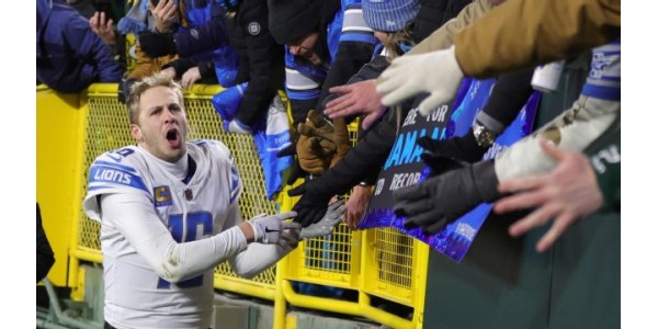 Detroit Lions slog Green Bay Packers med fyra poäng